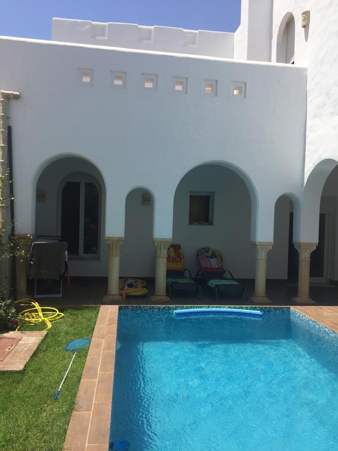 Villa Avec Piscine Triffa Exterior photo